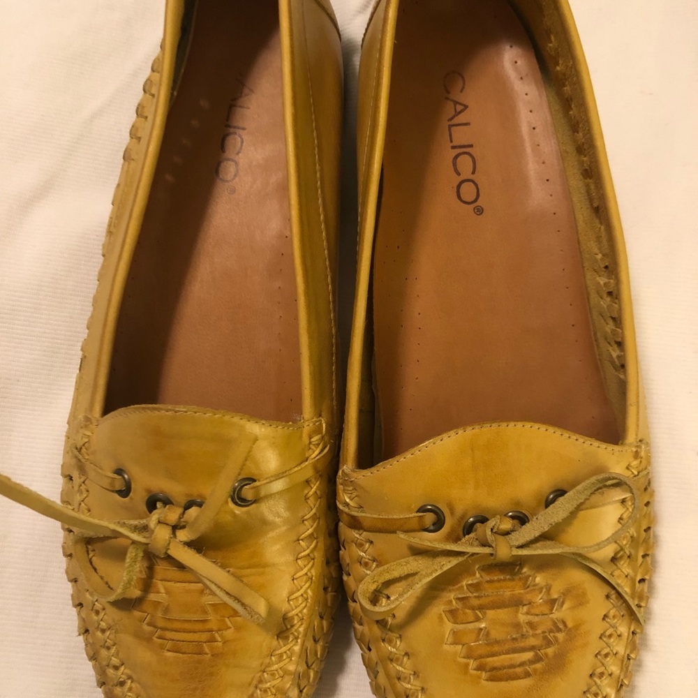 Calico women’s shoes flats size 9